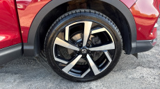 Nissan Qashqai 1.3 DiG-T Tekna 5dr Petrol Hatchback